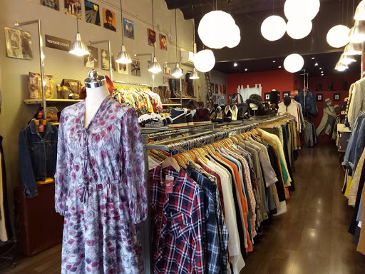 Quint Vintage & Actual second hand clothing